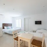 Lectus Mykonos Apartman *